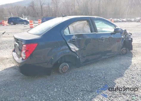 2016 Chevrolet Sonic Lt Auto из США, поврежденный, VIN 1G1JC5SH1G4105184